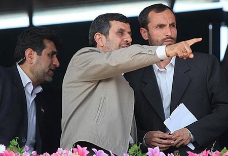 احمدی نژاد و جریان انحرافی علیه «سید حسن»