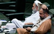 چرا نمایندگان روحانی مجلس ۹۰ درصد ریزش داشتند؟/ دستاوردهای روحانیون در مجلس برای مردم راضی‌کننده نبود