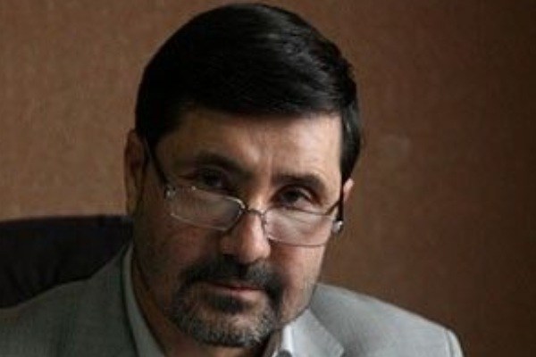 عضو کمیسیون اصل ۹۰ مجلس هشتم: احمدی‌نژاد با ۱۴۰۰‌ میلیارد‌دلار چه‌کرد؟/ماجرای 