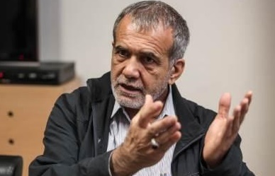 پزشکیان: احمدی نژاد تهی دستان را فریب داد
